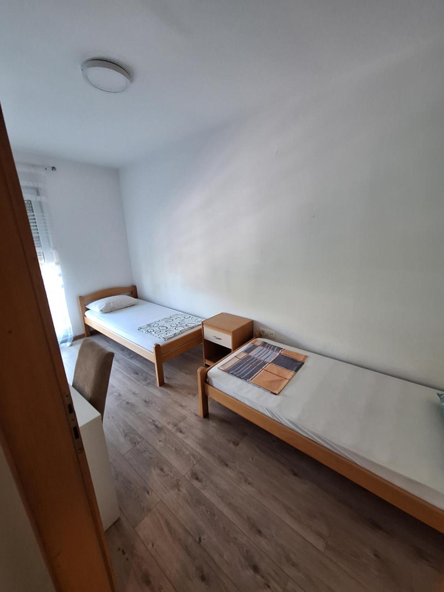 Apartment Enjoy Free Private Parking Мостар Екстериор снимка