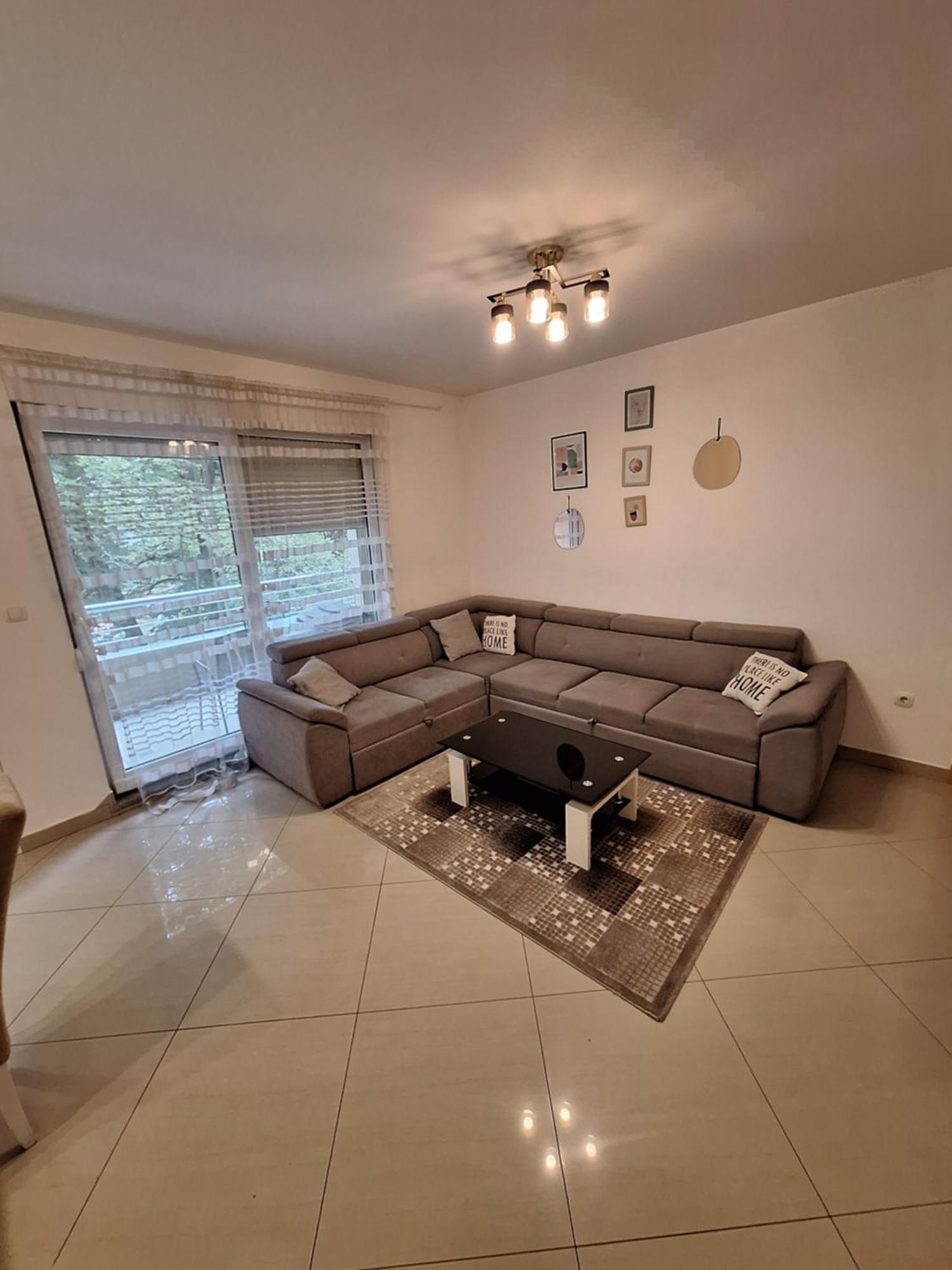 Apartment Enjoy Free Private Parking Мостар Екстериор снимка
