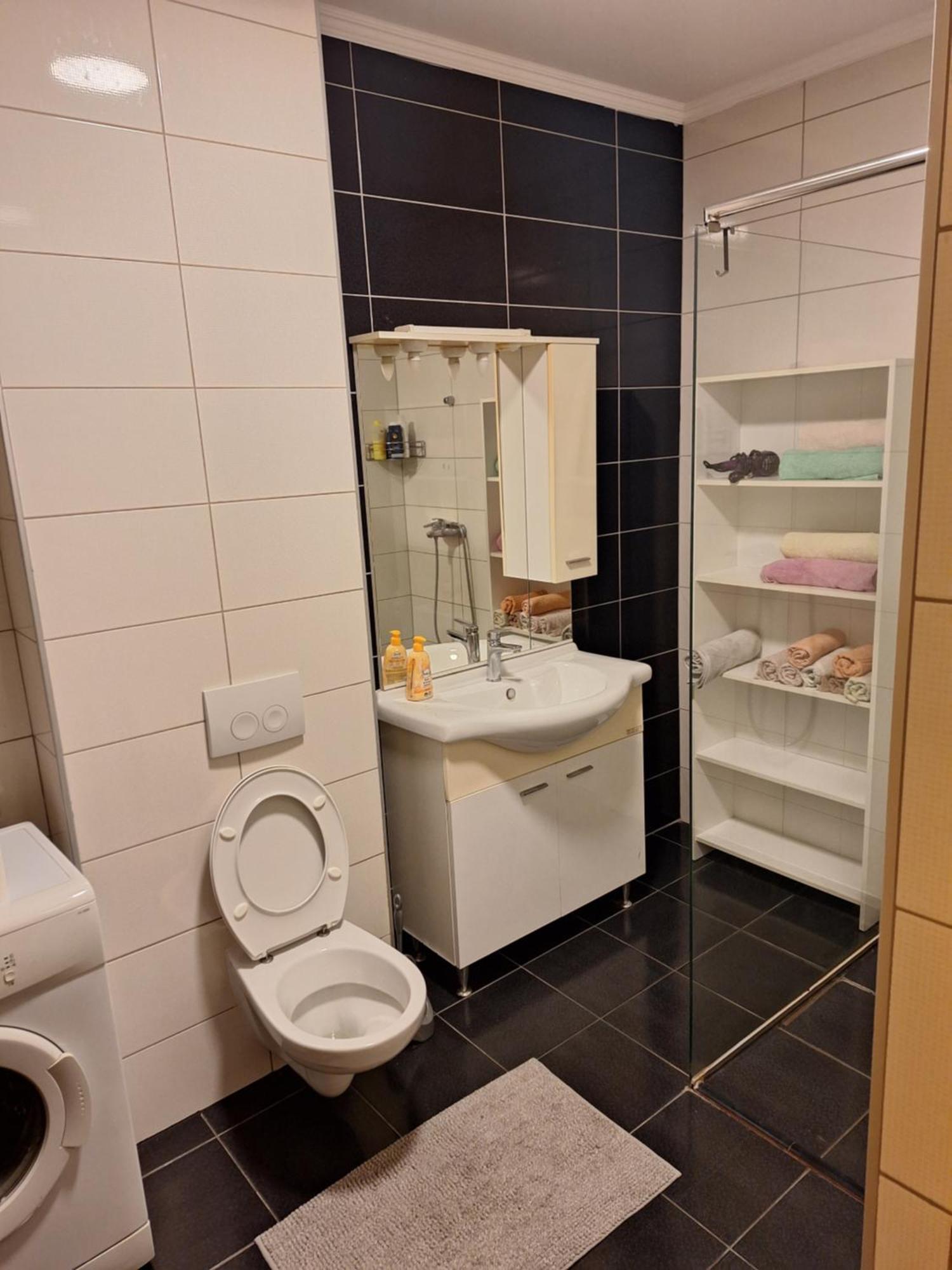 Apartment Enjoy Free Private Parking Мостар Екстериор снимка