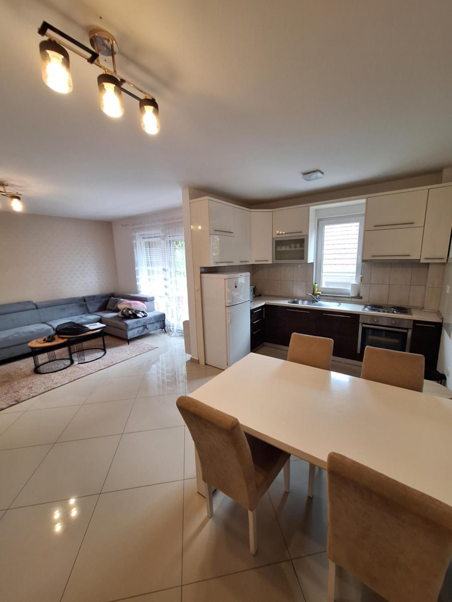 Apartment Enjoy Free Private Parking Мостар Екстериор снимка