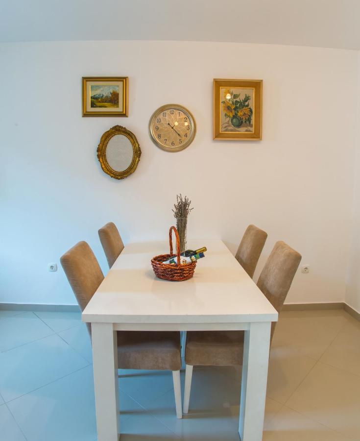 Apartment Enjoy Free Private Parking Мостар Екстериор снимка