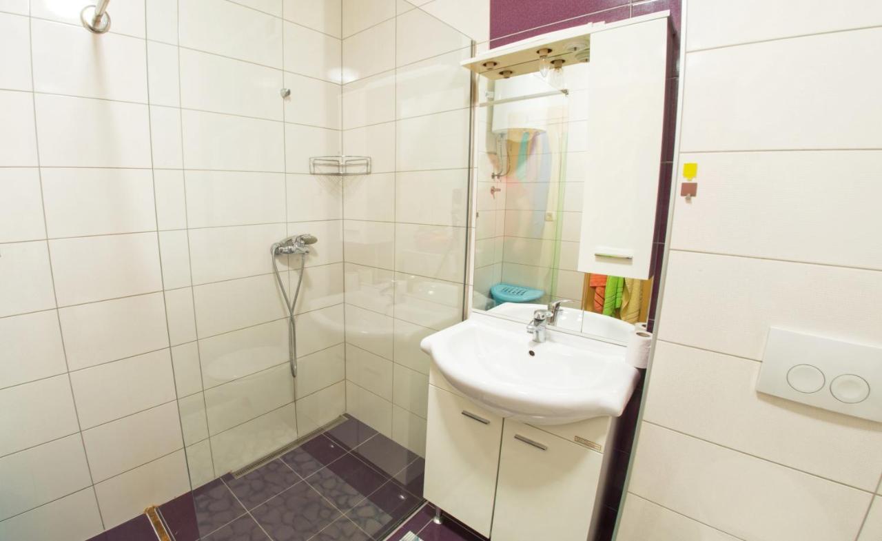 Apartment Enjoy Free Private Parking Мостар Екстериор снимка