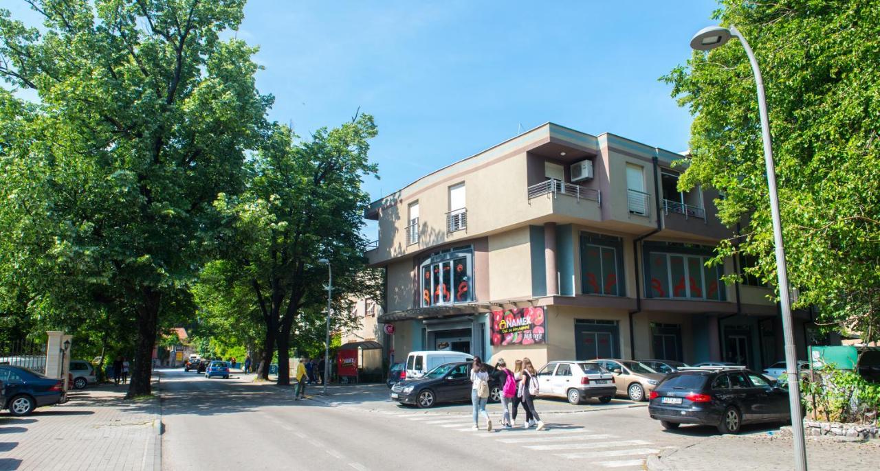 Apartment Enjoy Free Private Parking Мостар Екстериор снимка