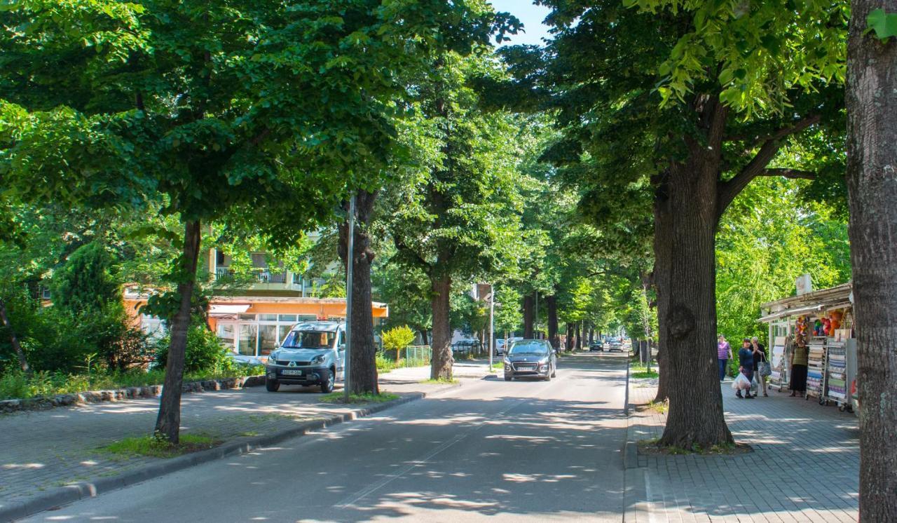 Apartment Enjoy Free Private Parking Мостар Екстериор снимка